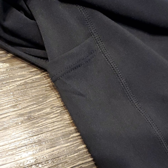 Fabletics Activewear Set - Picture 4 of 4